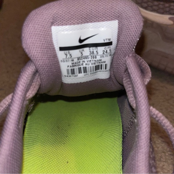 Nike Air Max - Picture 2 of 3